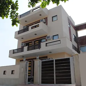 Bed & Breakfast Anand, Gurgaon